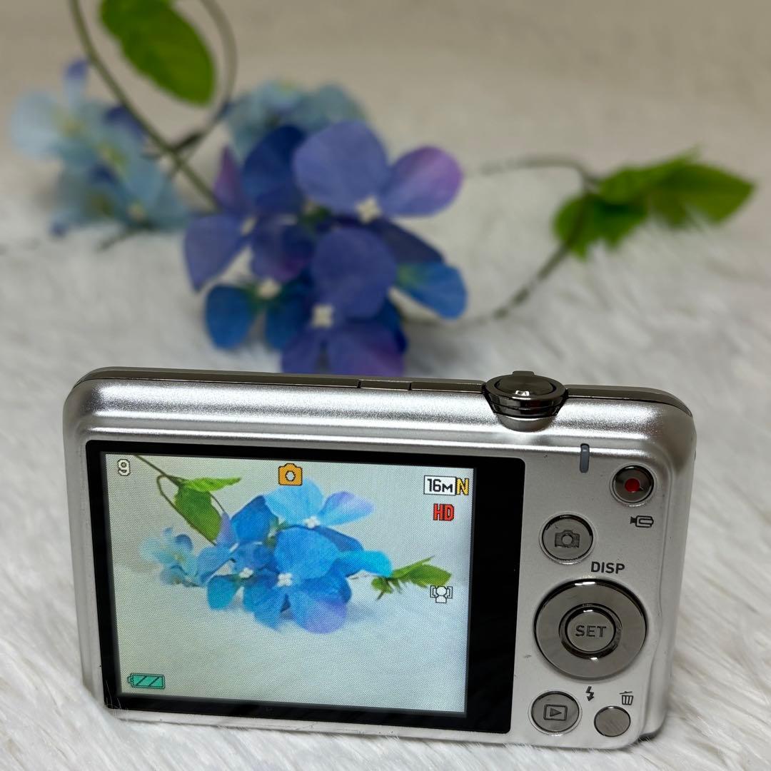 CASIO カメラ　エクシリム　EX-Z900 シルバー　コンデジ　動作品