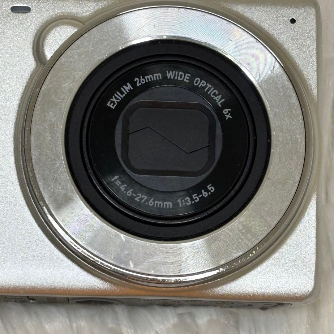 CASIO カメラ　エクシリム　EX-Z900 シルバー　コンデジ　動作品