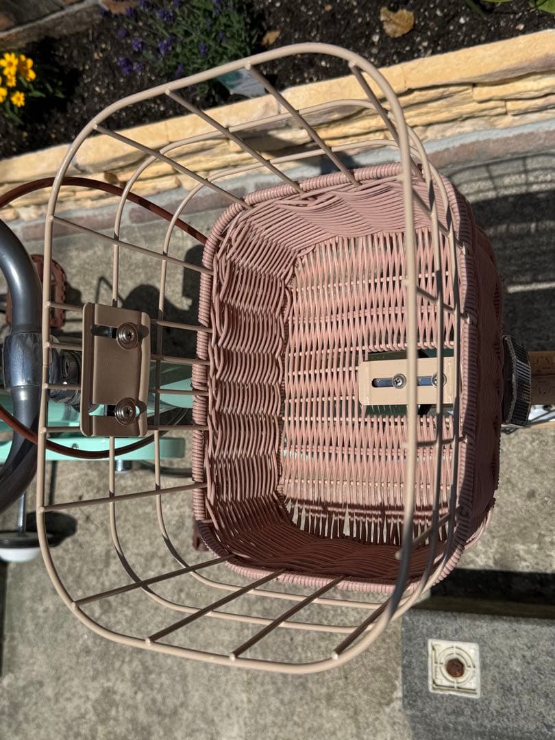 ミントグリーン 自転車 前カゴ付き　18インチ　補助輪付　子供自転車