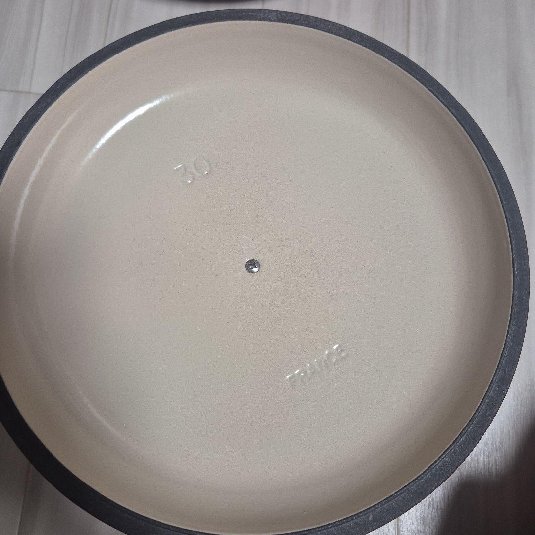 ル.クルーゼ　ビュッフェ　キャセロール　３０cm　チェリーレッド　約５kg　美品