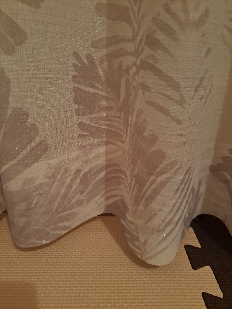 レースカーテン ボタニカル風