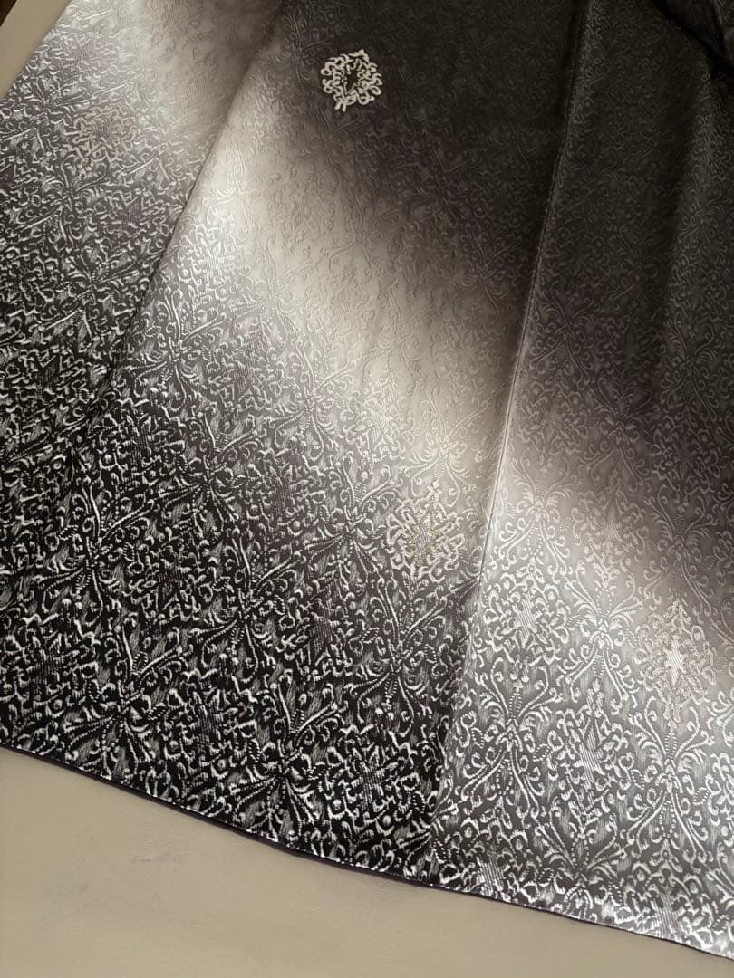 装飾紋意匠 斜め暈し 刺繍 袷 紋なし 付け下げ ダークブラウン×白×チャコール