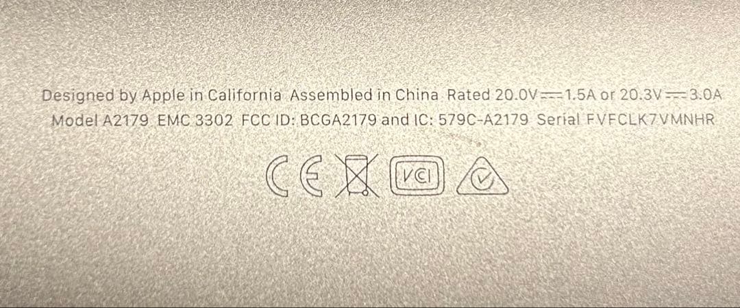 13インチMacBook Air ローズゴールド 256GB