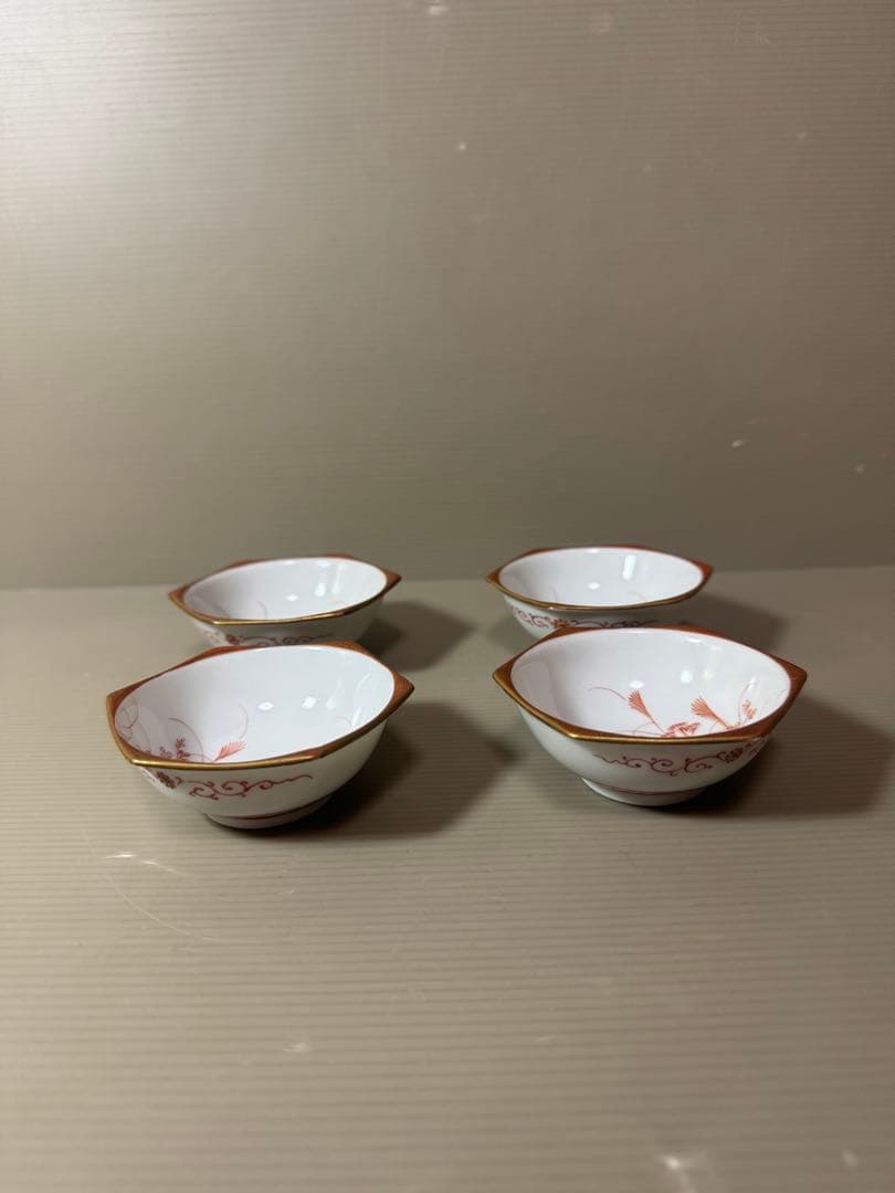 2898 古九谷　九谷焼　赤絵　小鉢　4客
