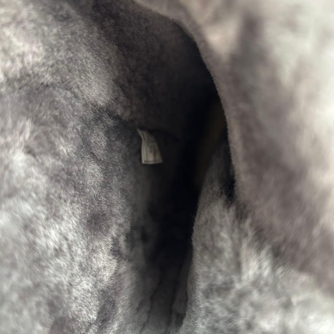 【新品級】UGG ムートン ブーツ 23グレー ベイリー ボタン トリプレット