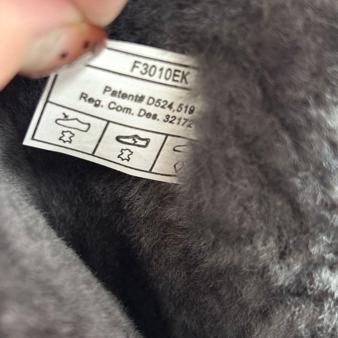 【新品級】UGG ムートン ブーツ 23グレー ベイリー ボタン トリプレット