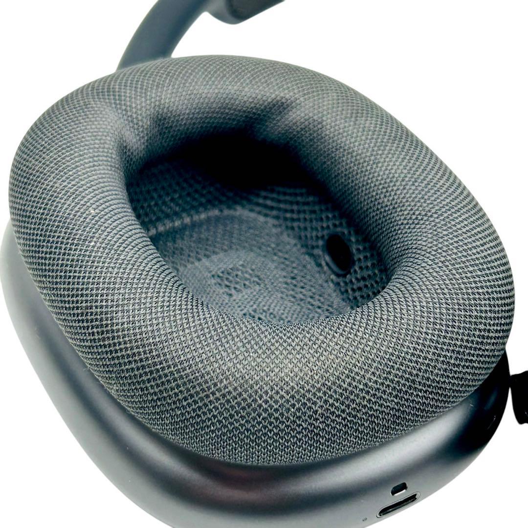 AirPods MAXスペースグレイ