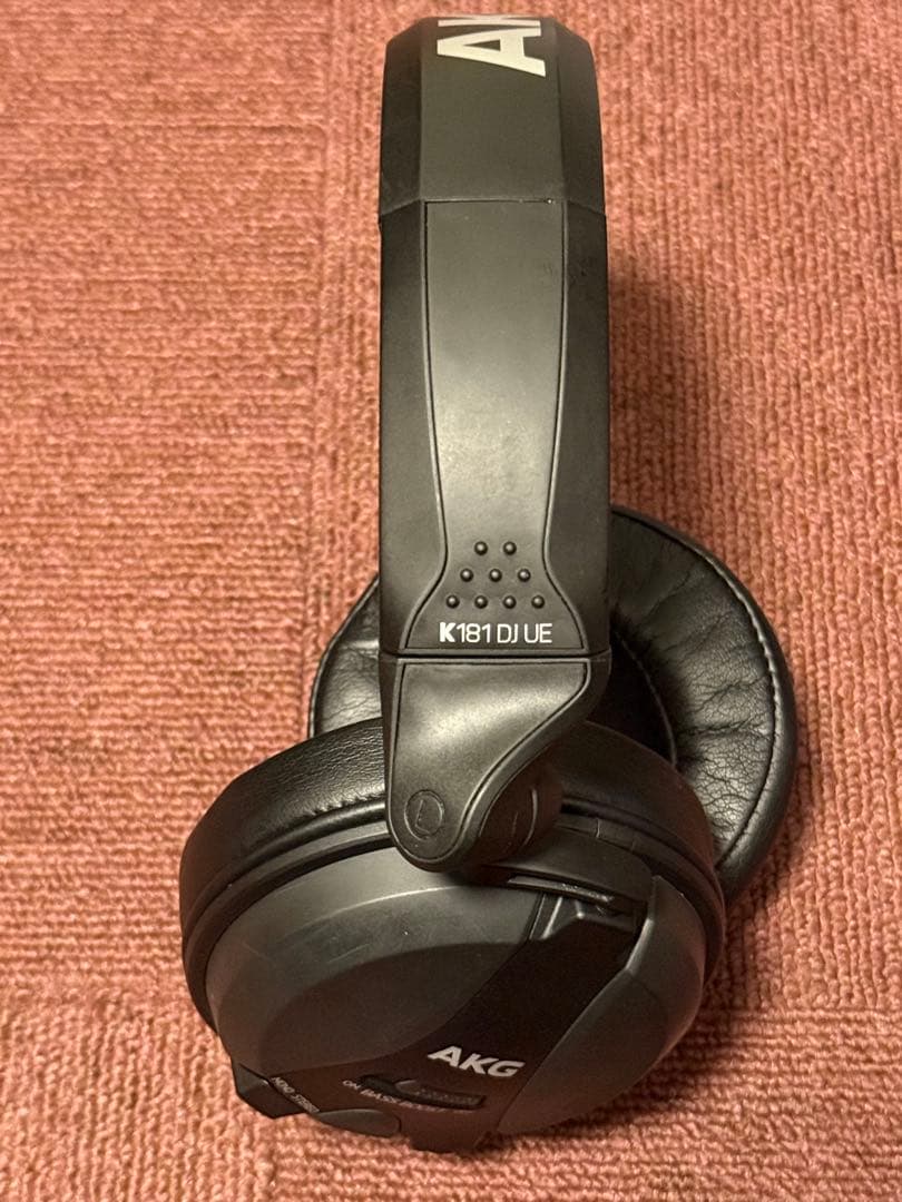AKG K181 DJ UE ヘッドフォン