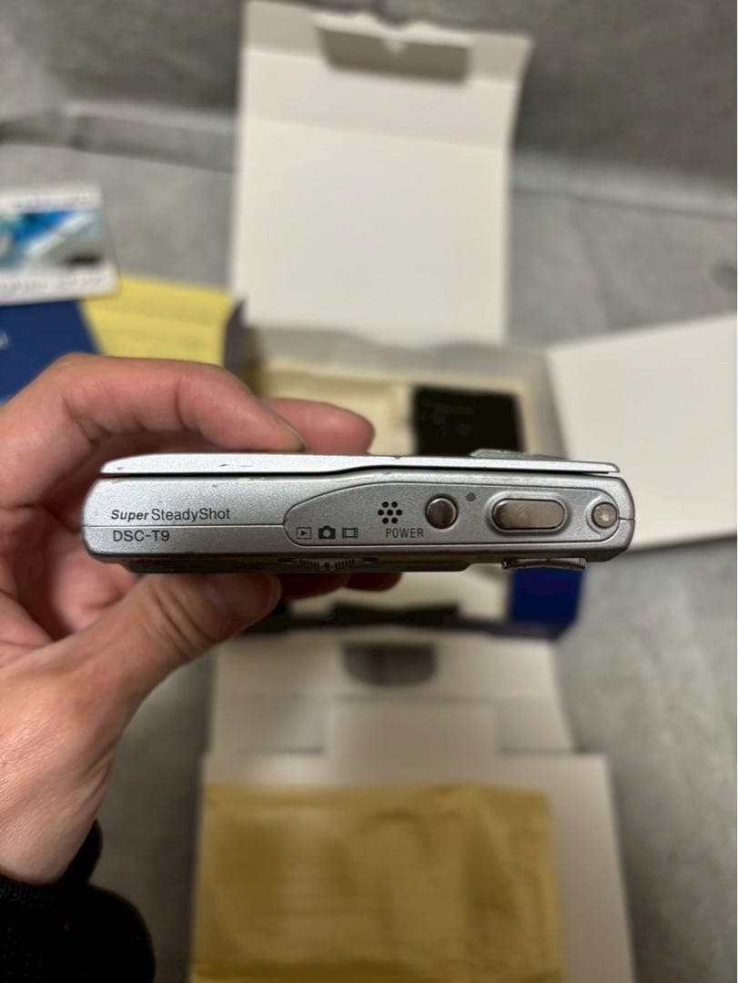 SONY Cyber-shot DSC-T9 デジタルカメラ　箱あり