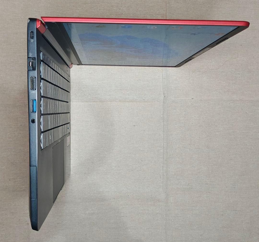 みんと　F-83/Ryzen 5 5560U/SSD256/16GBメモリ