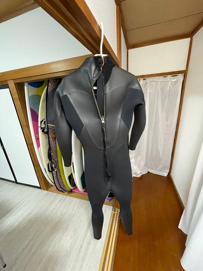 Develop 5ミリ　ウェットスーツ　ML