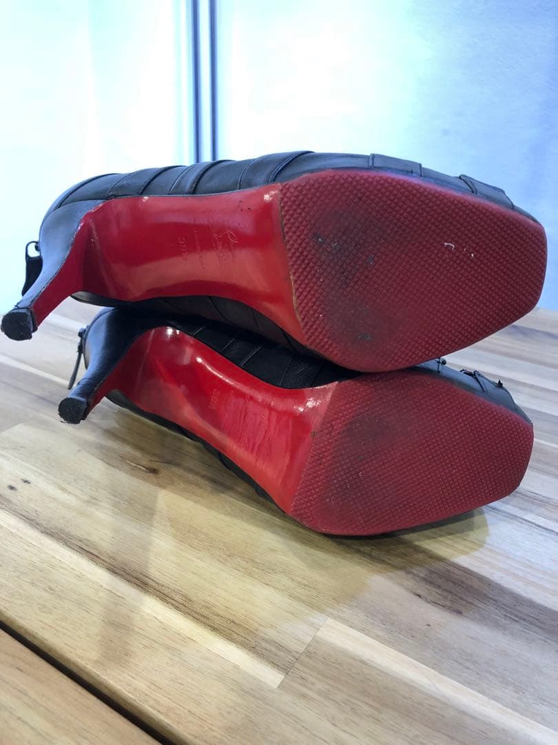 ChristianLouboutin 黒 レザー ストラップデザイン ブーツ