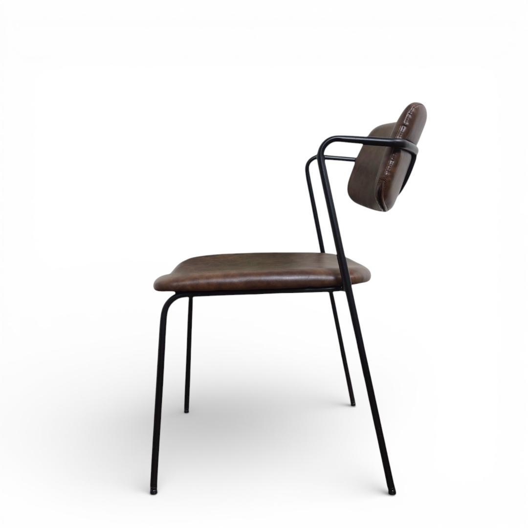 【新品】　ビンテージスタイル　おしゃれ　ダイニングチェア　アイアンフレーム