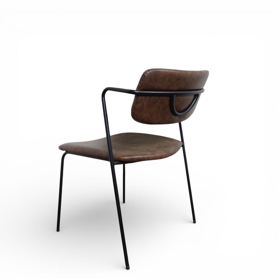 【新品】　ビンテージスタイル　おしゃれ　ダイニングチェア　アイアンフレーム