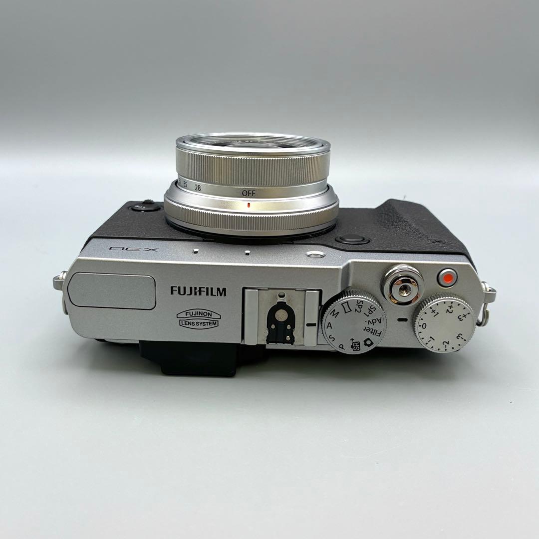 Fujifilm X30 シルバー コンパクト デジタルカメラ Fuji X