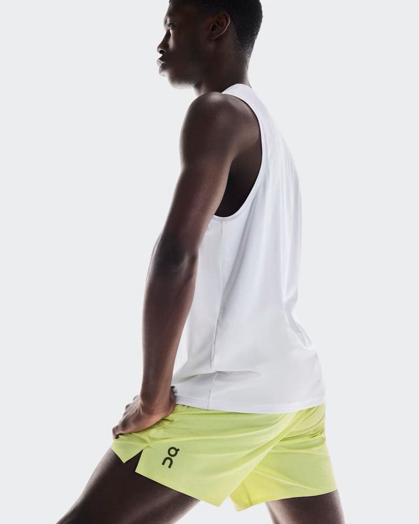 On イエロー ランニングショーツ M 5インチ パフォーマンスショーツ
