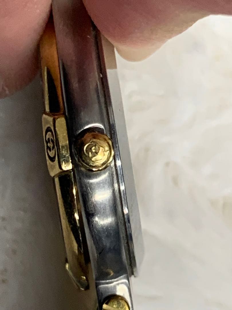 GUCCI グレー文字盤 ステンレス時計
