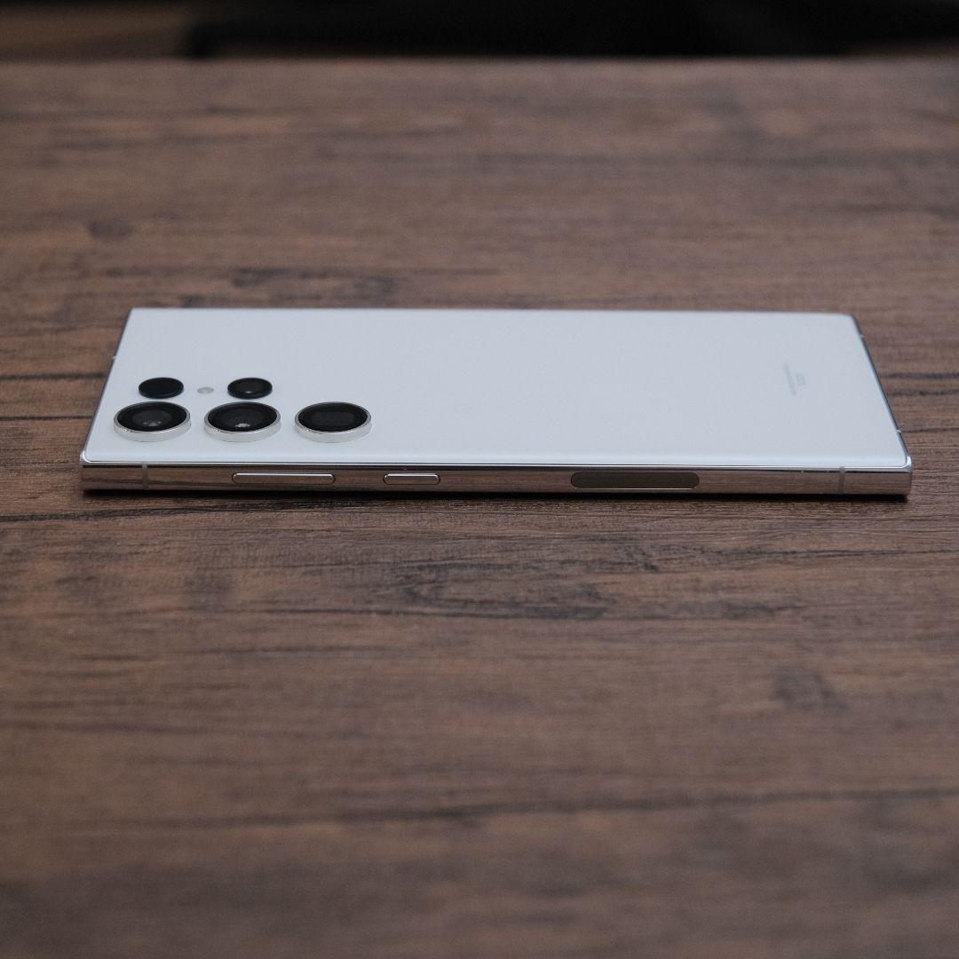 Galaxy S23 Ultra (SCG20) au版 + おまけ付き