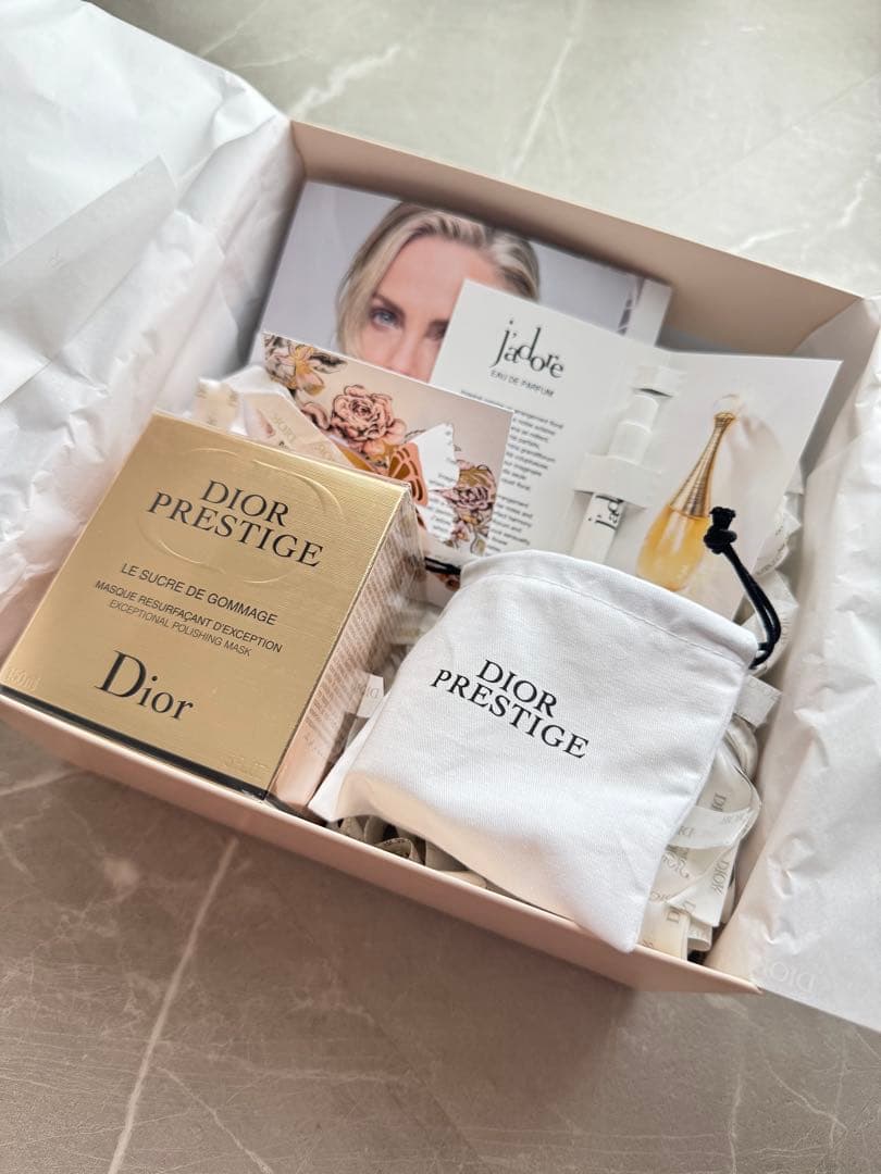 Dior プレステージ ル ゴマージュ ギフトボックス