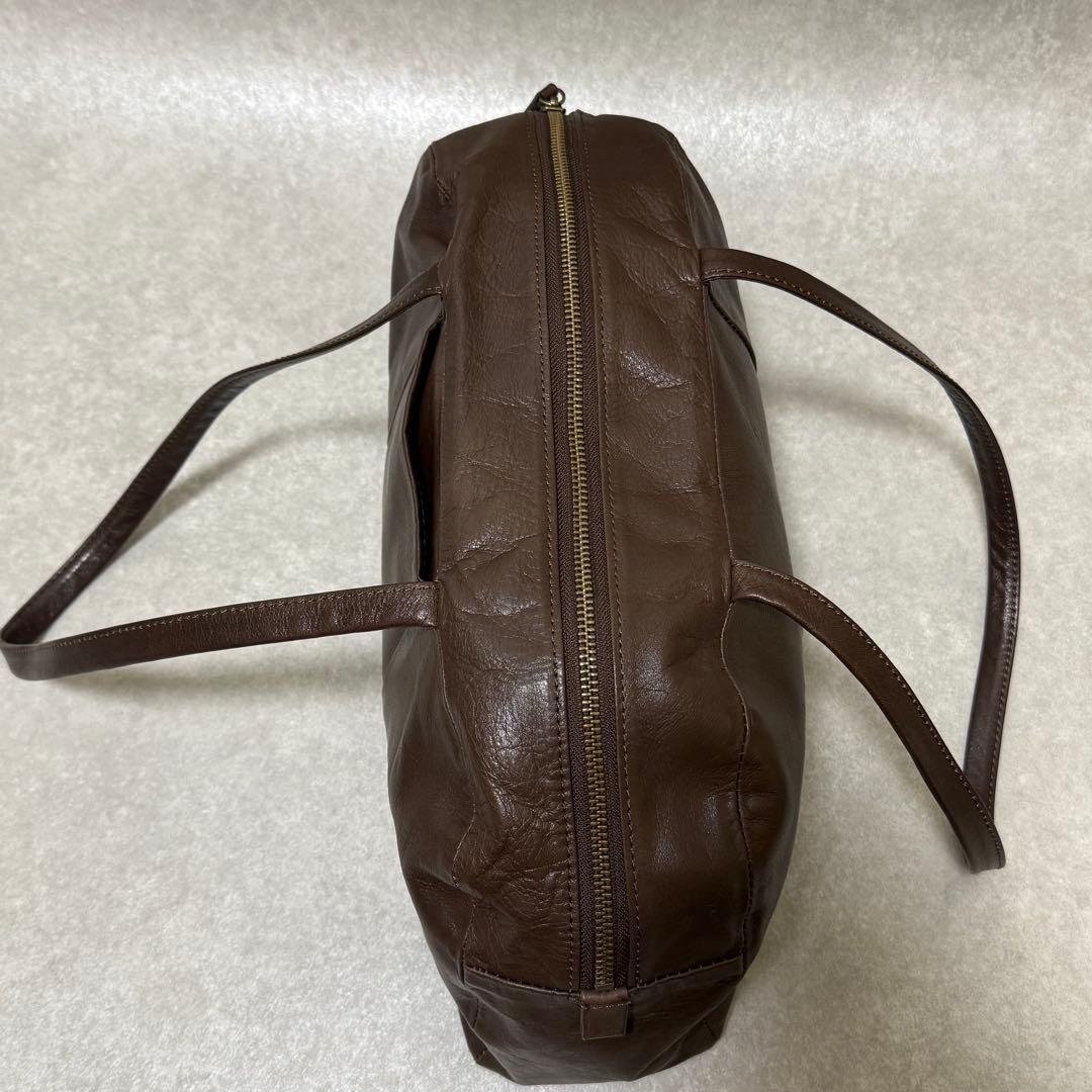 「がんばりどきも私らしく」一田憲子さんとつくったラウンドレザーバッグブラウン