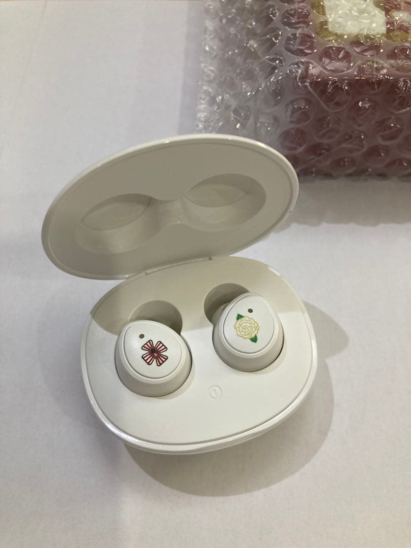 ベルサイユのばら　イヤホン　オスカルモデル　ワイヤレスイヤホン　オスカル