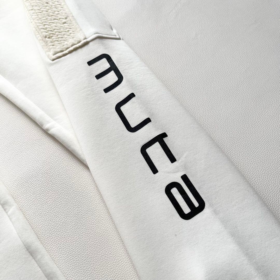 ヨッシー　『muta』　7111680D2