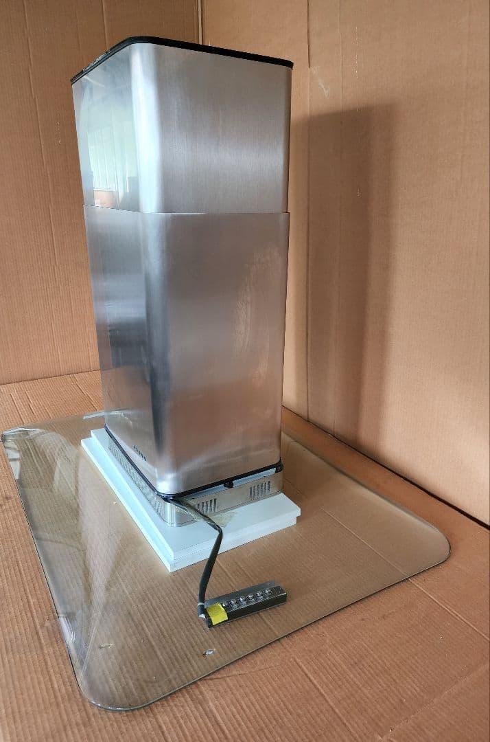 大幅値下げ ガラス製(イタリア製)アイランドキッチン用レンジフード