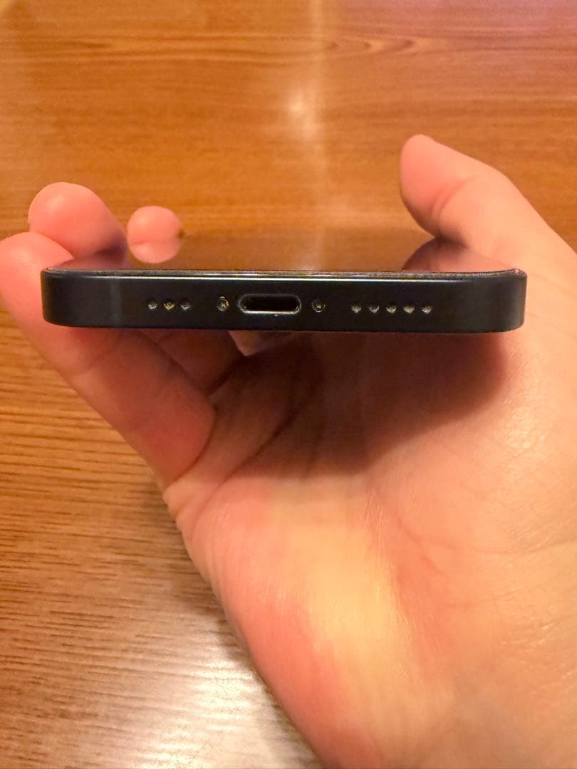 Apple iPhone 13 128GB ミッドナイト