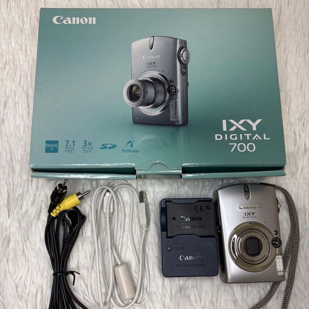 Canon カメラ　IXY 700 PC1169 充電器　箱 コンデジ　動作品