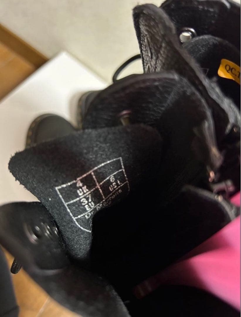 【美品】ドクターマーチン1B60 20ホール UK4