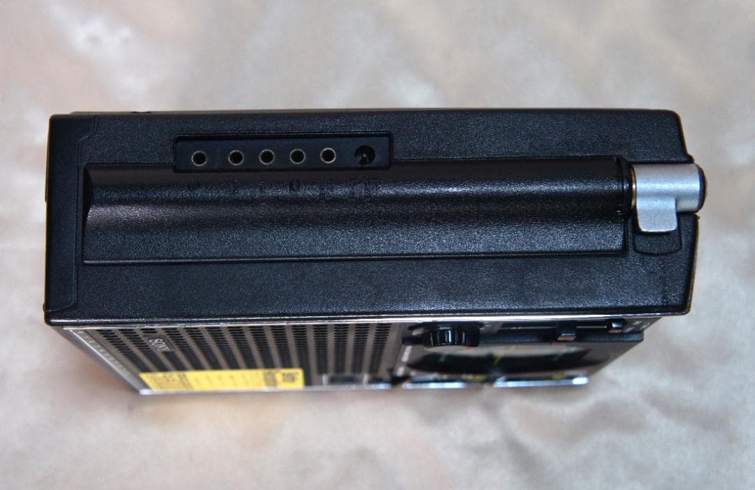 綺麗☆受信できます☆ソニーSONYスカイセンサー☆ICF-5600☆BCLラジオ