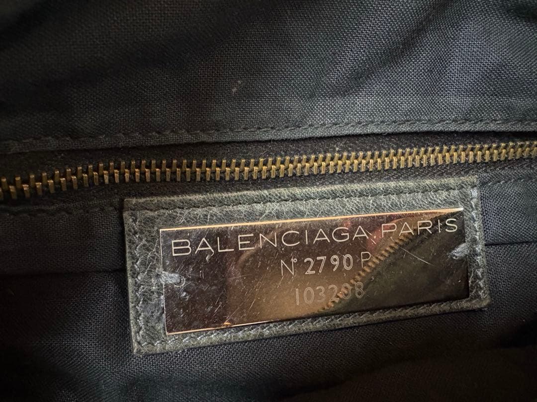 バレンシアガ　バッグ　グレー