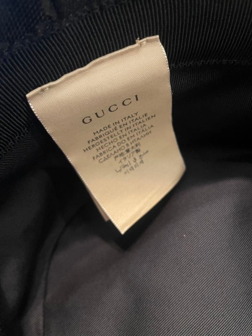 GUCCI ブラック キャンバスバケットハット GGロゴ