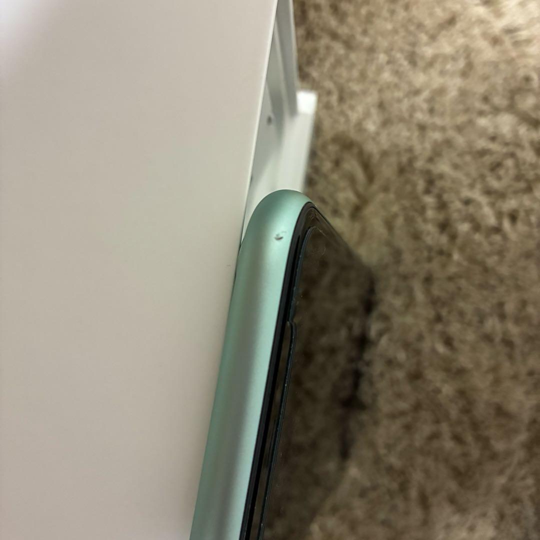 【画面に縞模様 】Apple iPhone 11 64GBグリーン本体　箱無し