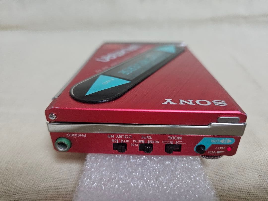 整備済み動作品　WM-102 カセットウォークマン　ポータブルプレイヤー