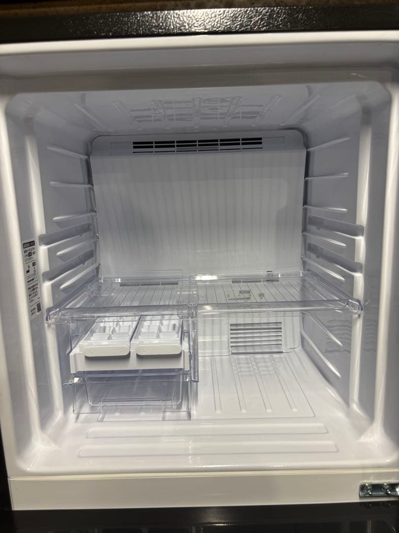 【大幅値下げ】シャープ ノンフロン冷凍冷蔵庫 SJ-D23H-S 2021年製