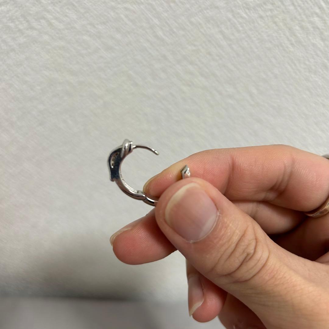 ヴィヴィアンウエストウッド　シルバー フープピアス