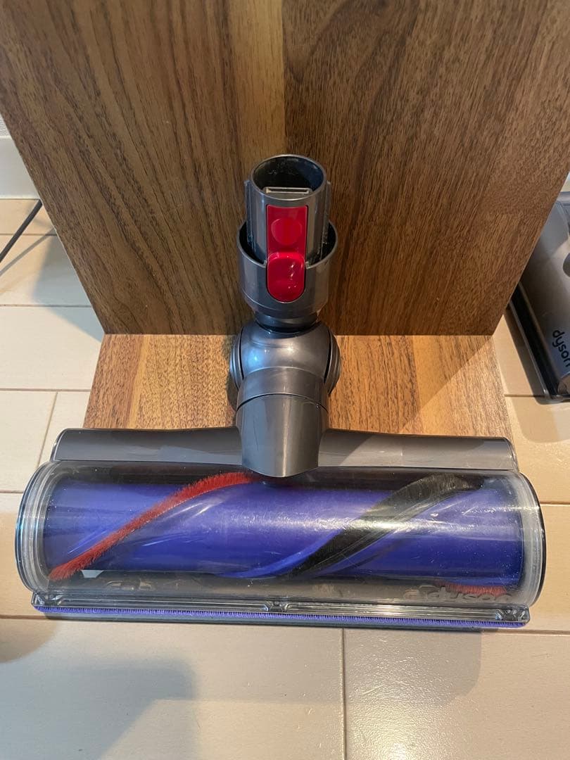 Dyson V8 absolute スティッククリーナー 本体（本日限定）