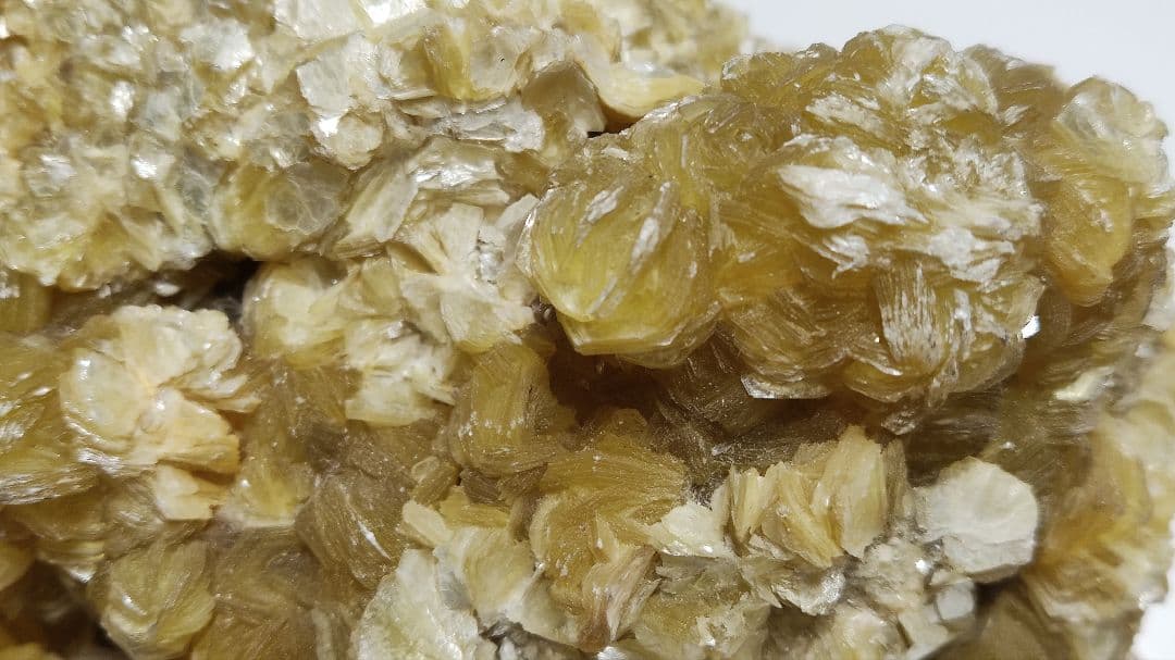 パワーストーン　天然石　イエローマイカ(モスコバイト)　2.1kg　No.808