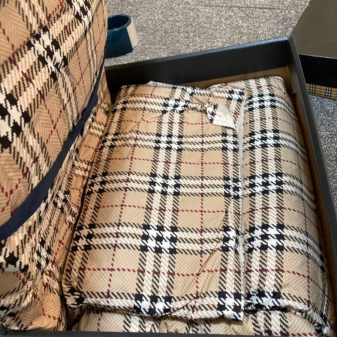 バーバリー　羽毛布団　ダウンケット　羽毛肌掛けふとん　150×200cm