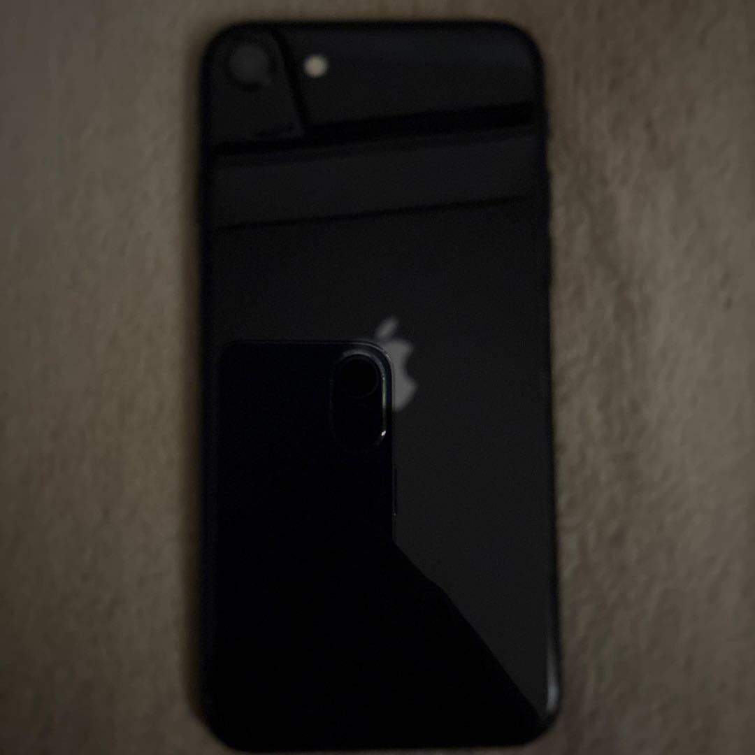 m*n様 iPhone SE (第3世代) ミッドナイト本体