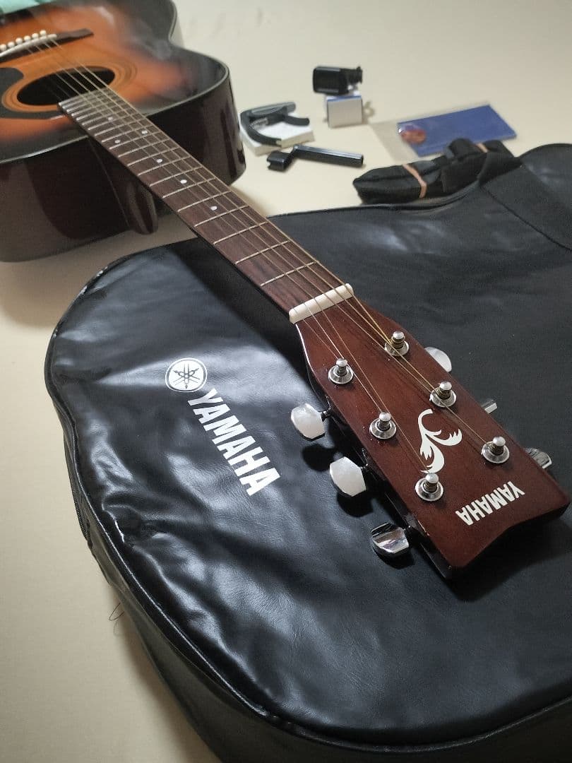 YAMAHA アコースティックギター ケース付き 初心者最適 ヤマハ