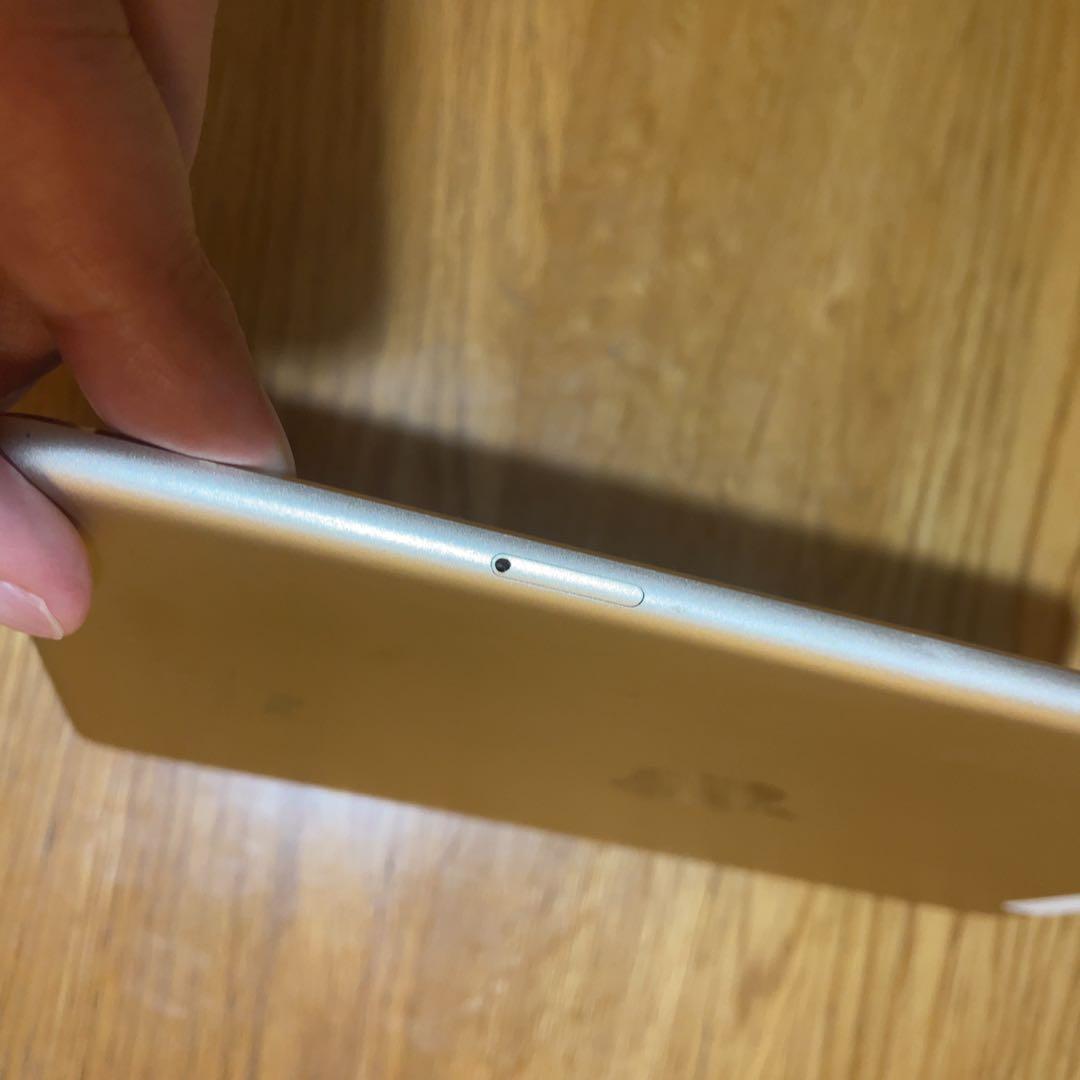 iPad mini 4 第4世代 64GB セルラーモデル