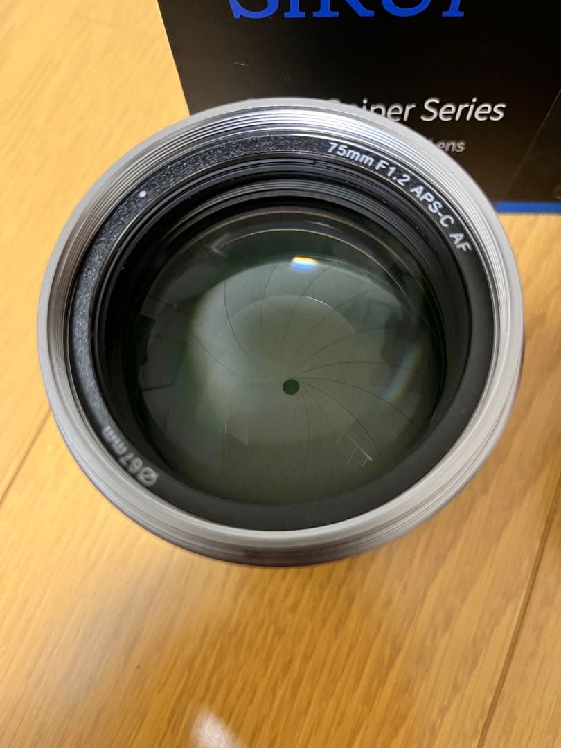 SIRUI 75mm f1.2 sniper AFレンズ　Eマウント　SONY