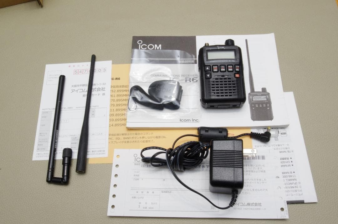 ICOM 広帯域レシーバー IC-R6　SMA-W100RX2付き　受信改造済み