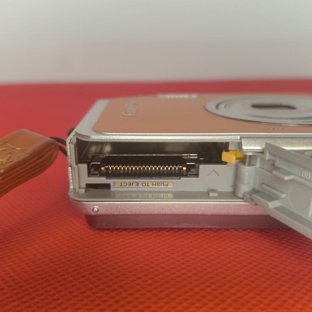 【動作確認済】FUJIFILM FinePix V10 コンデジ