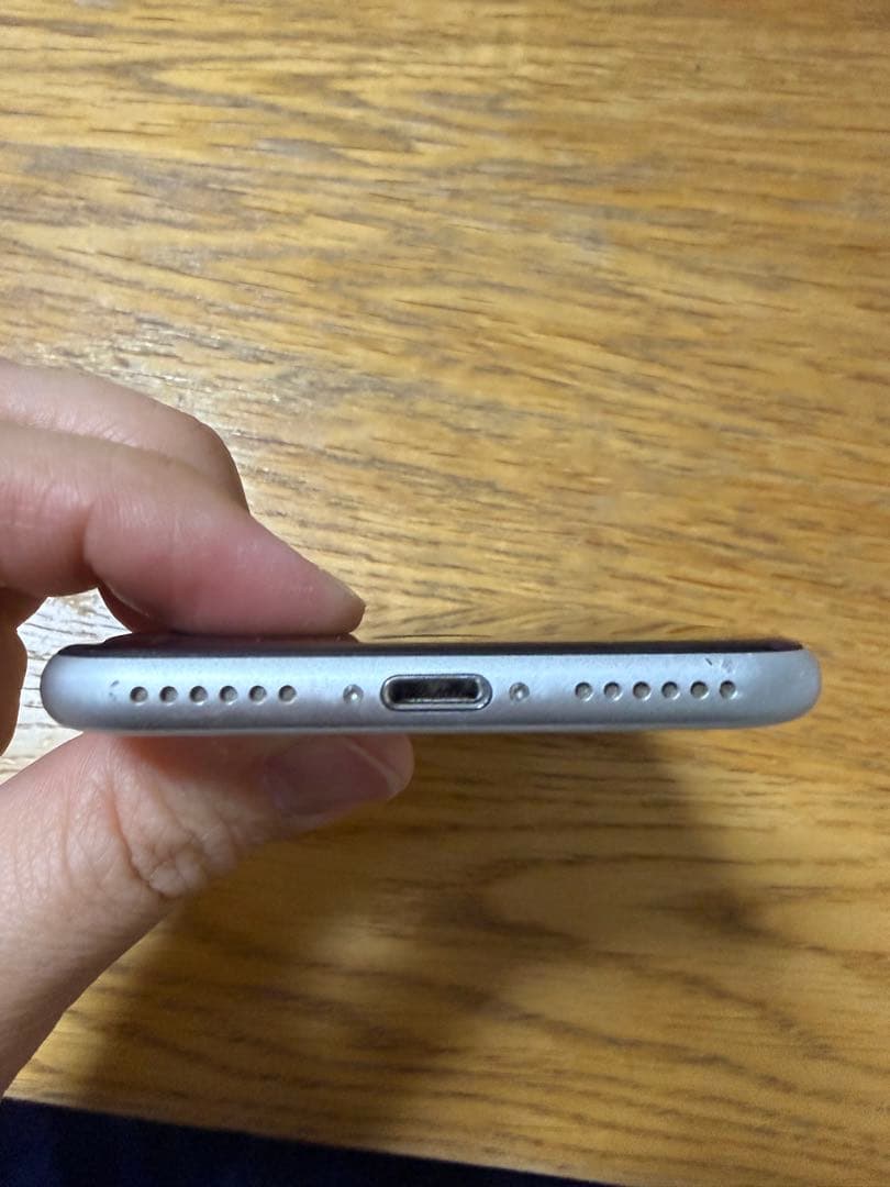 yasiyi9025　iPhone se2 128gb ホワイト