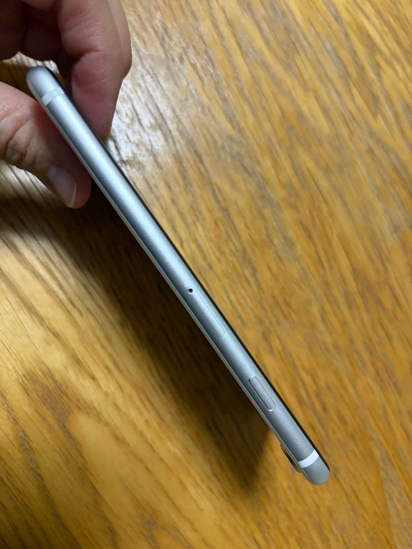 yasiyi9025　iPhone se2 128gb ホワイト