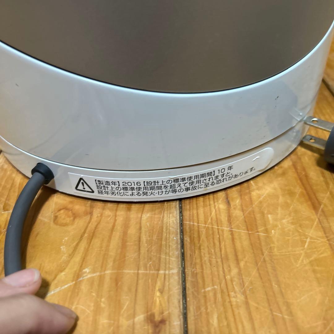 空気清浄機能付き扇風機　羽根なし　DP01　ダイソン　dyson　白　シルバー