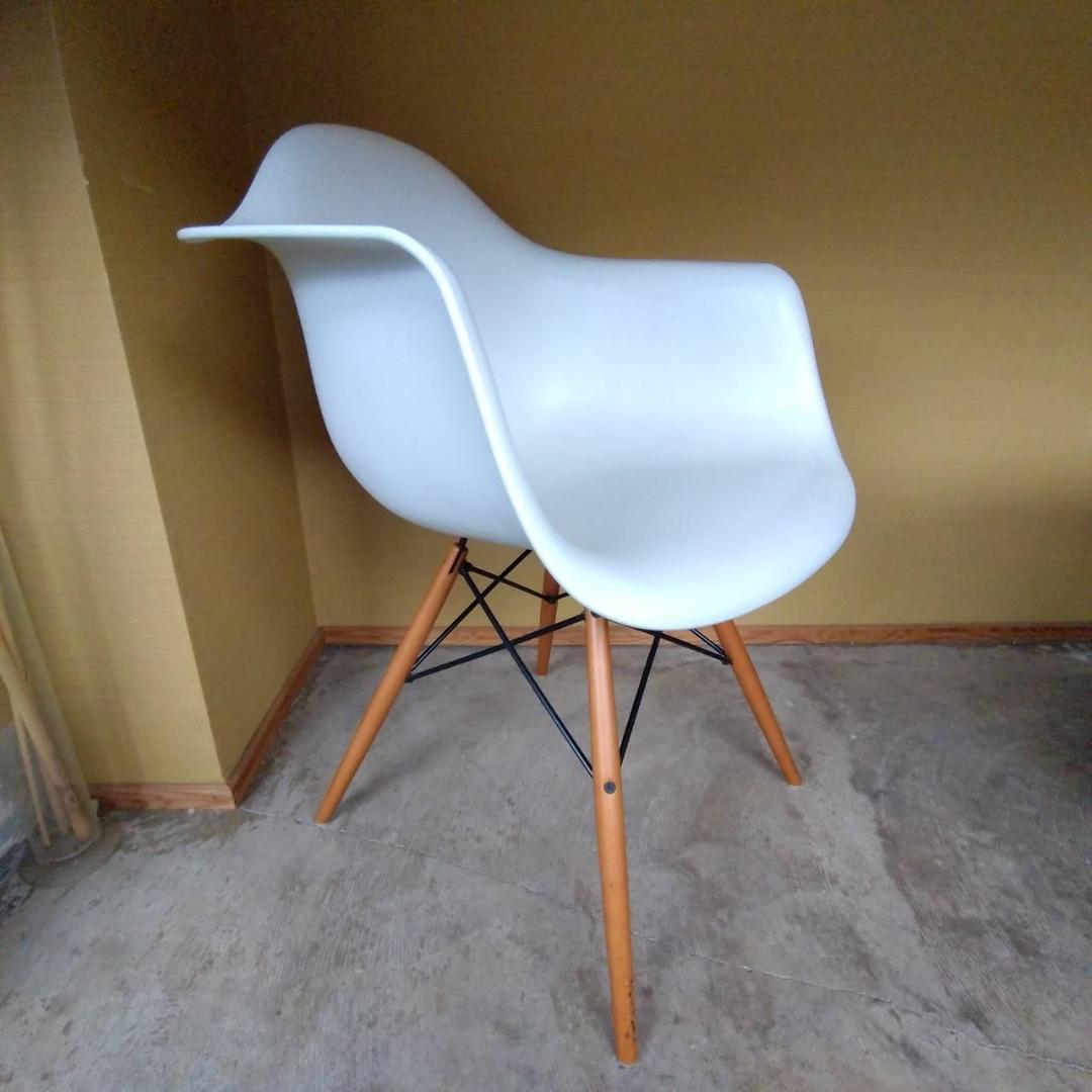 ハーマンミラー　イームズ　アームシェルチェア　座面シート付　③